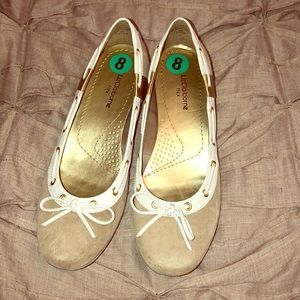 Liz Claiborne tan suede flats